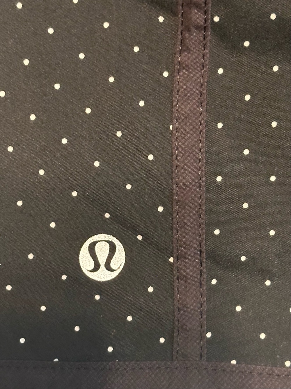 Retro Lululemon Tracker Short II 4” Sweet Spot Black Angel Wing Polka Dot Size 6 - Picture 3 of 9
